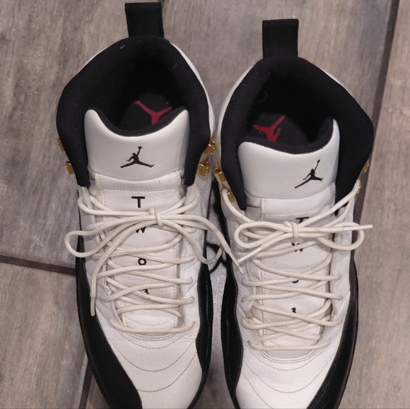 Air Jordan 12 Taxi Retro - Picture 4 of 8